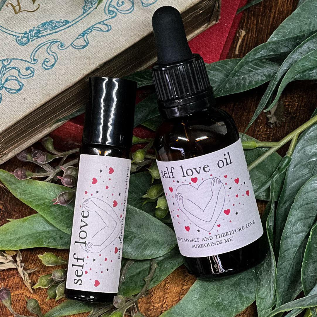 10ml Roll On, or use the 1oz Dropper Bottle in baths, spell jars, or as a dressing for candles! Pink grapefruit, orange, and eucalyptus essential oils with a grapeseed oil base. 1oz Dropper Bottle is infused with aquamarine.