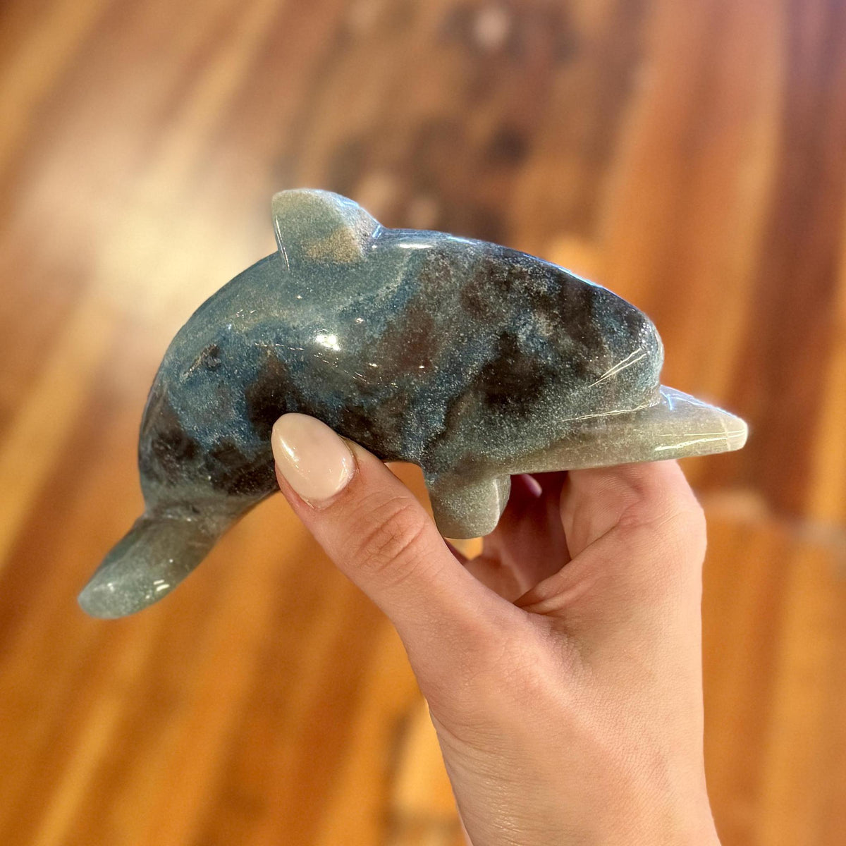 Trolleite Dolphin Crystal Carving