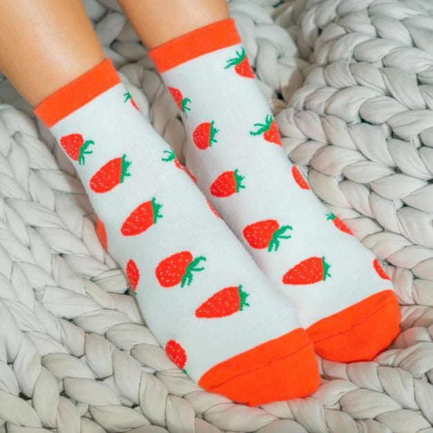 Sockspirations socks strawberry