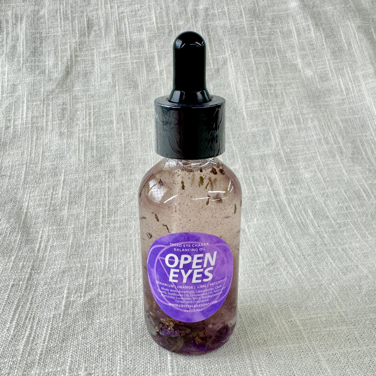 Chakra_Balancing_Oil_open_eyes