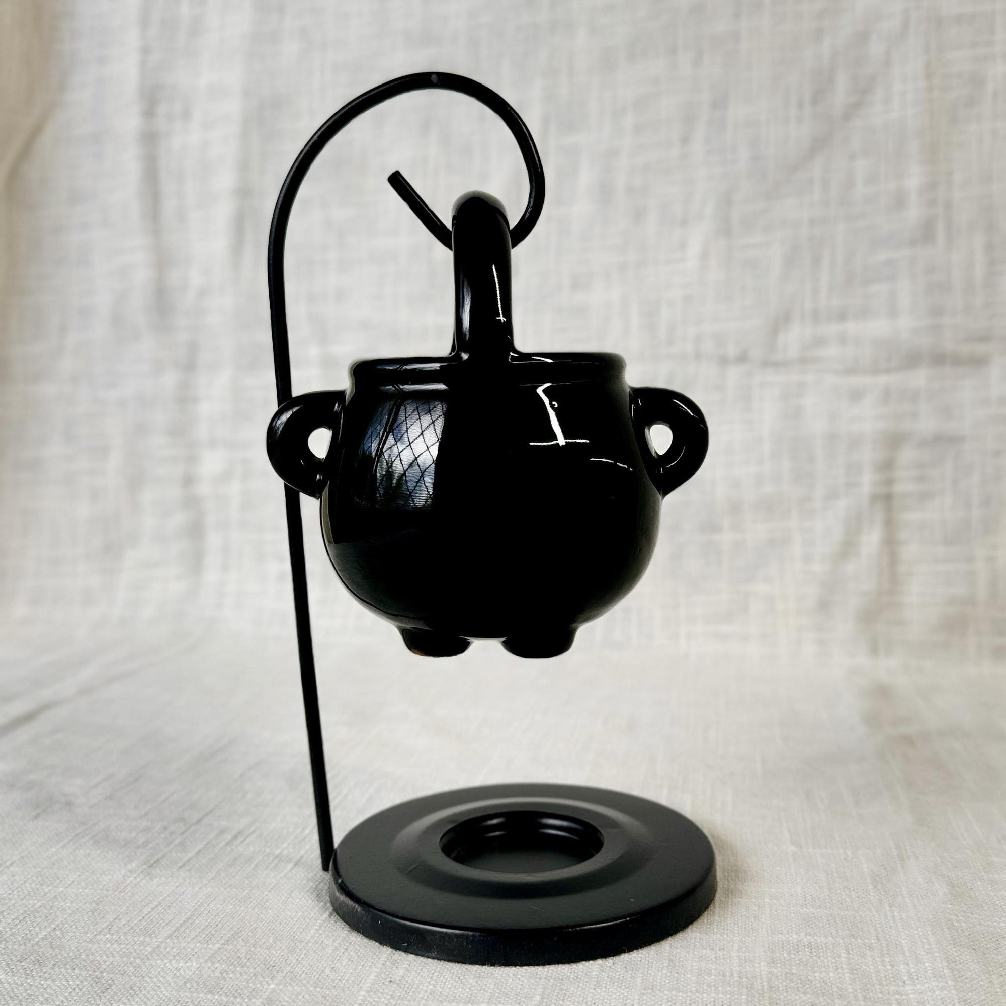 Hanging Cauldron Oil Burner Black