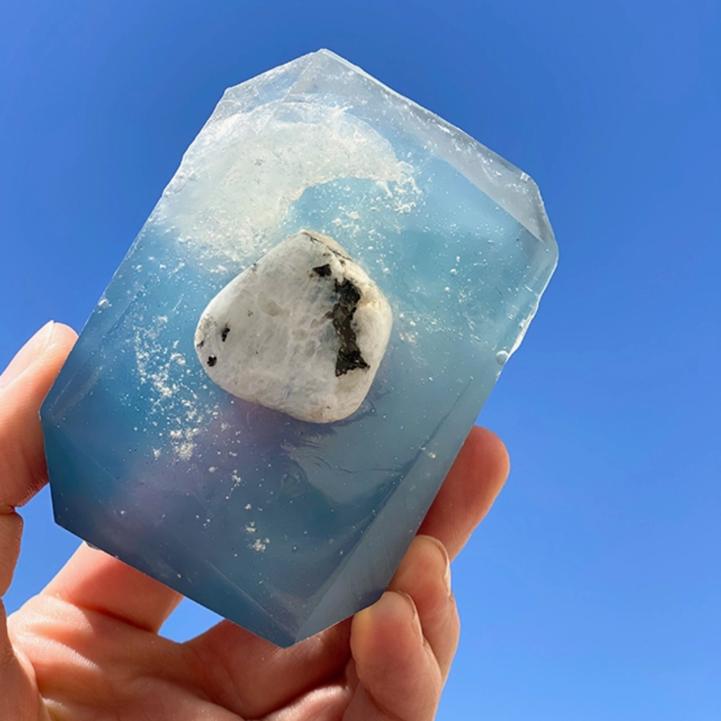 Moon Water Bar Soap  crisp peppermint and cooling eucalyptus Coconut oil, sustainable palm oil, safflower oil, glycerine, purified water, sodium, oat protein, essential oil, fragrance oil, mica, activated charcoal.