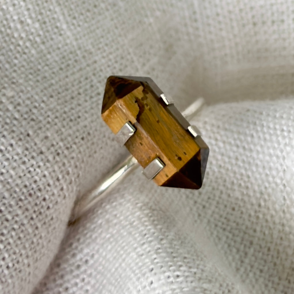 Tigers Eye Double Point Ring