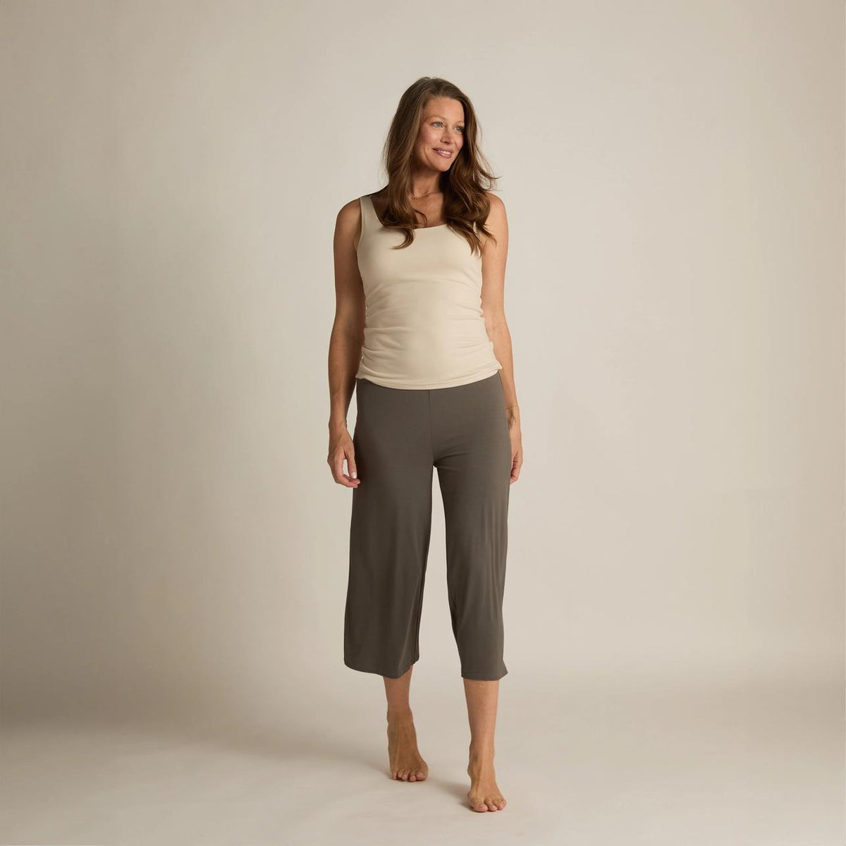 Wide Leg Bamboo Capri grey
