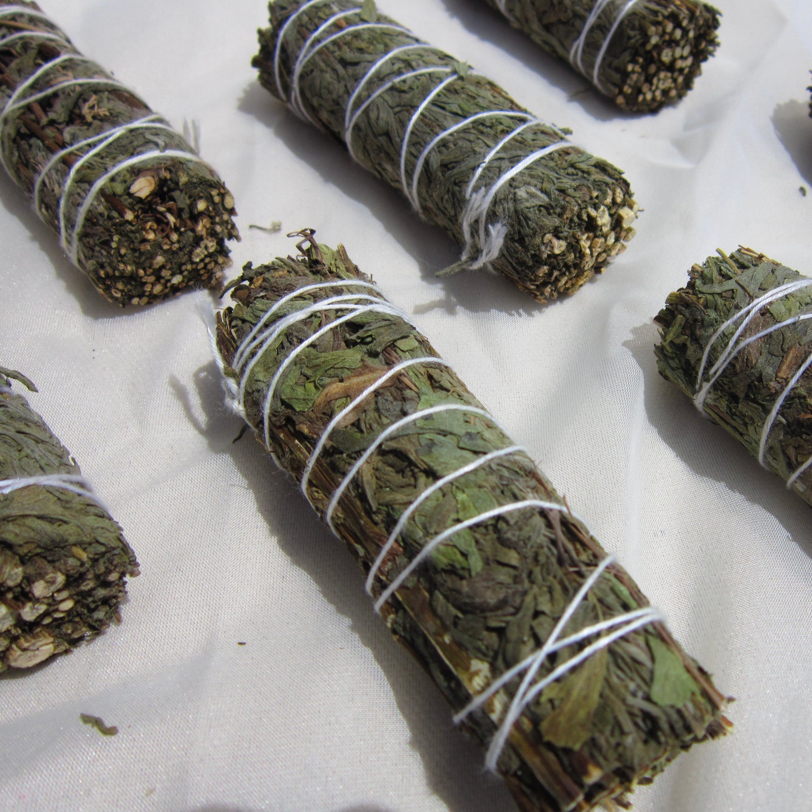 Mugwort Bundle