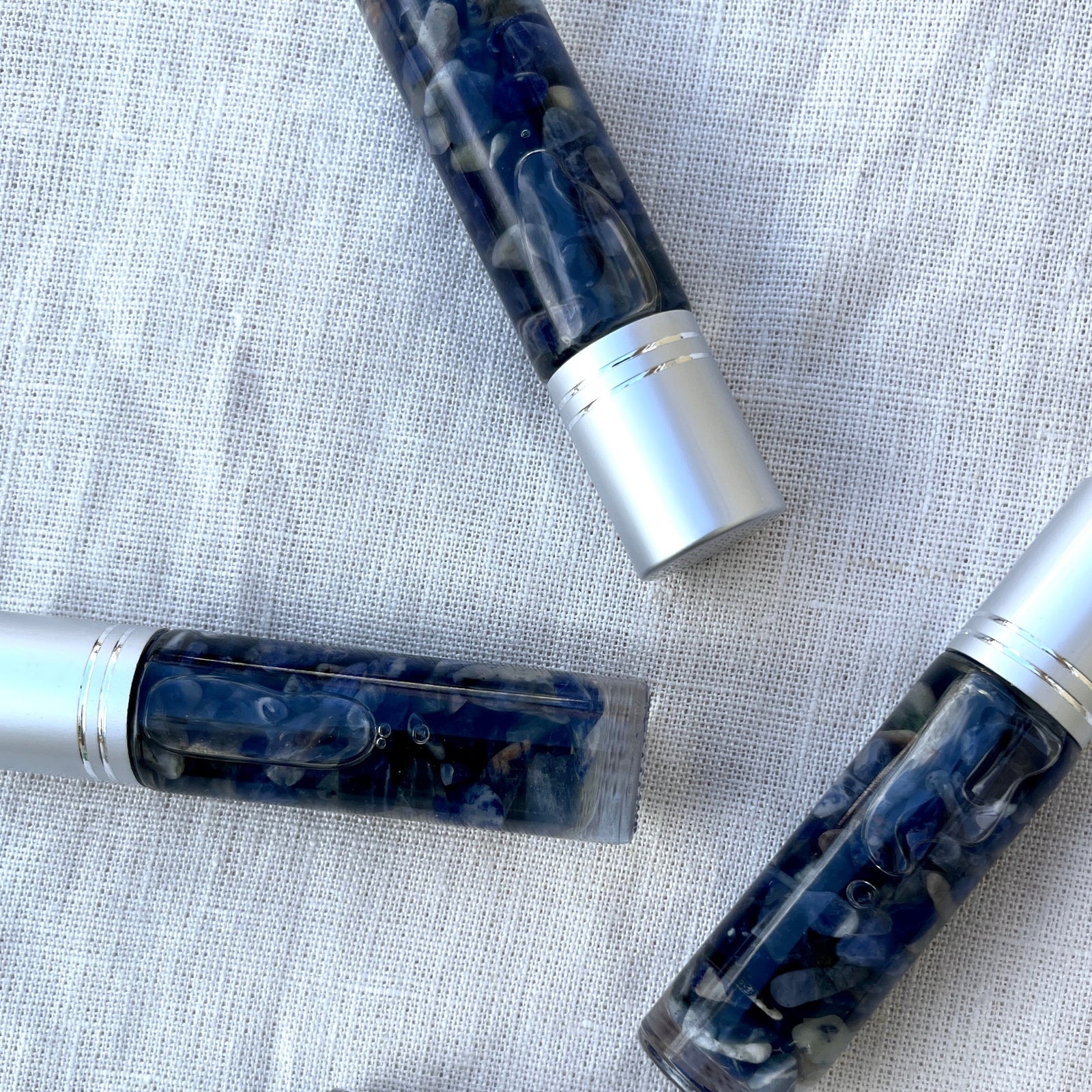 Focus Crystal Charged Essential Oil Roller A blend of peppermint and lemon essential oils with sodalite chips