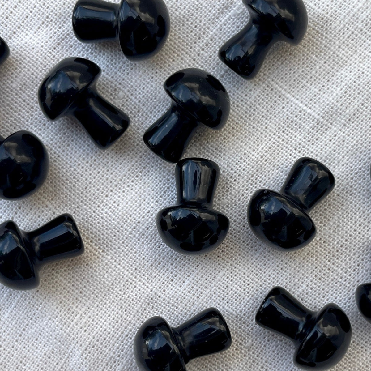 Black Obsidian Tiny Mushroom