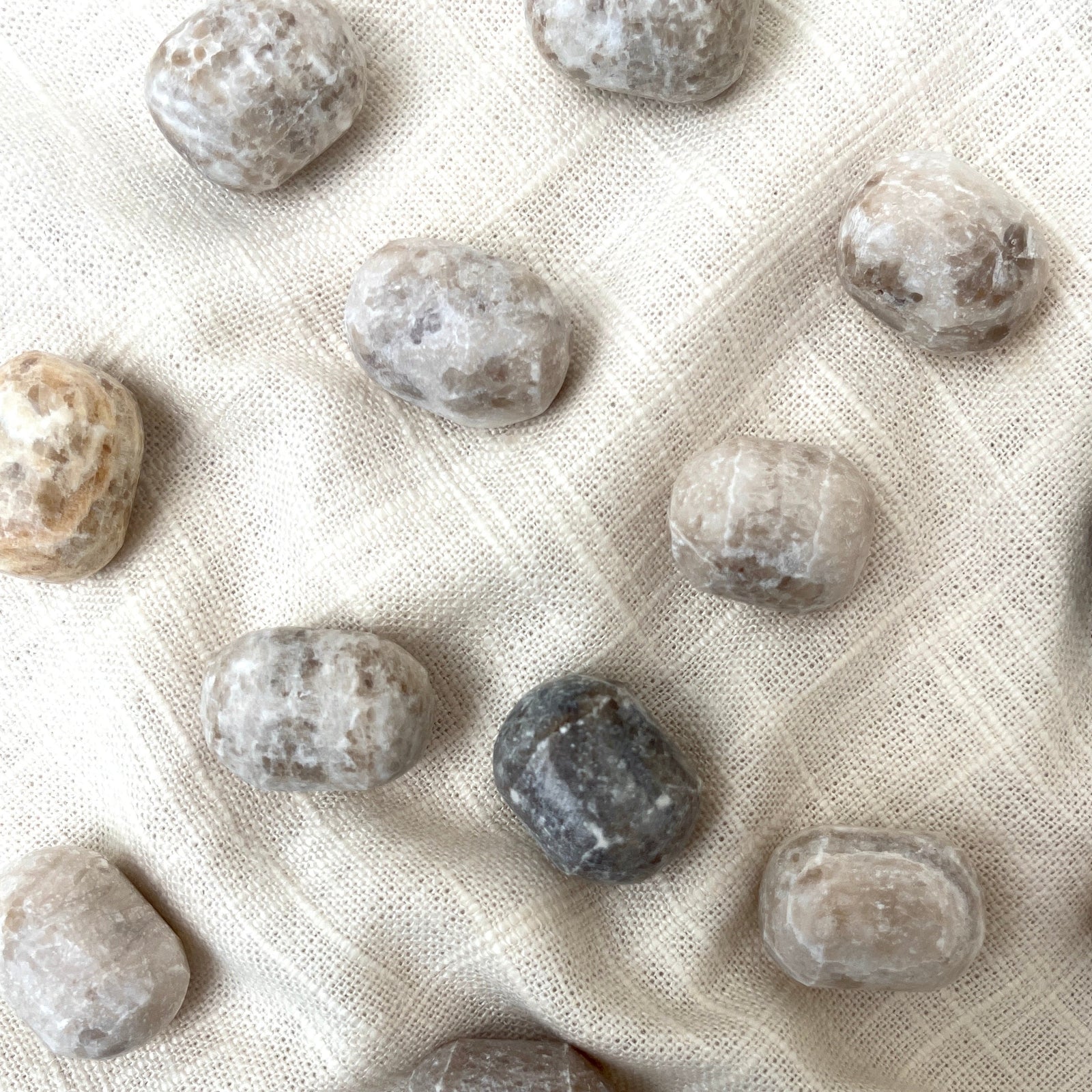 Spotted Calcite Tumble